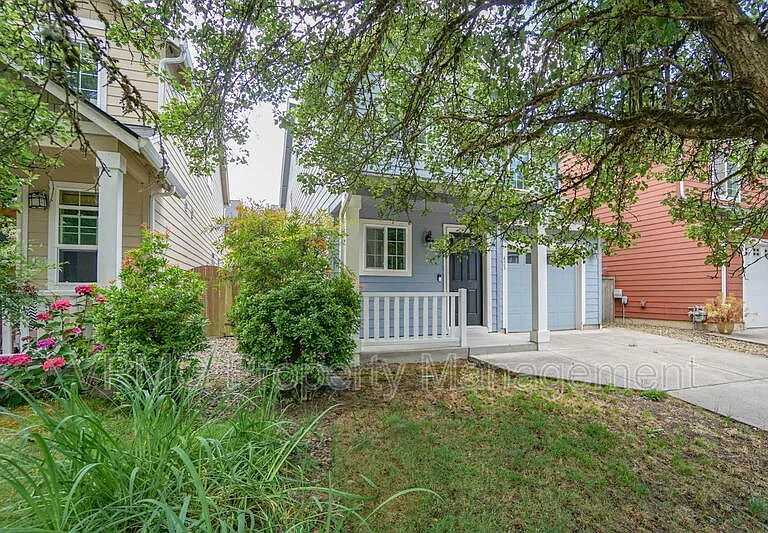 423 NW 153rd St — Photo 3
