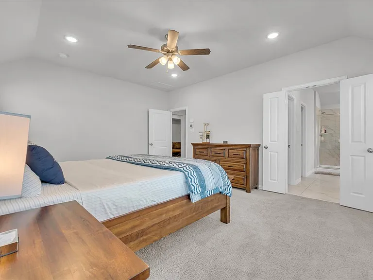 3905 Saint Ives Ln — Photo 24