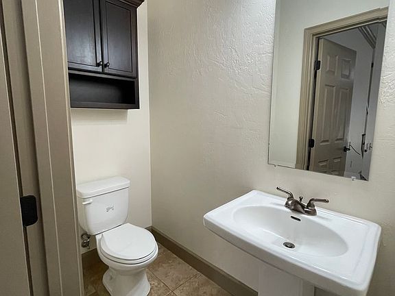 4th image of 1100 SW 6th Ave #12