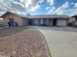 201 Moon River Ln, El Paso, TX 79912