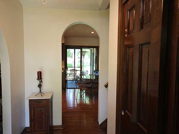 3rd image of 7390 Lombardi Dr