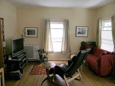 3rd image of 12917 Gilmore Ave