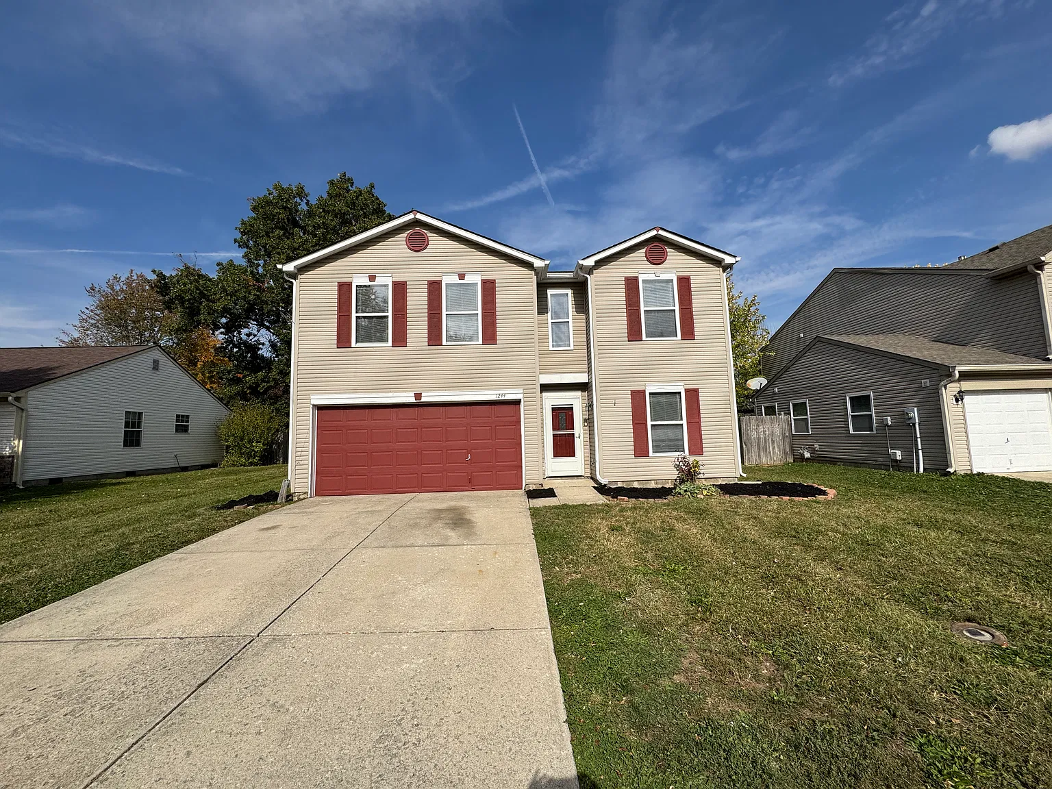 4 bed, 2.5 bath, 2176 sqft, $1,995 — Photo 1