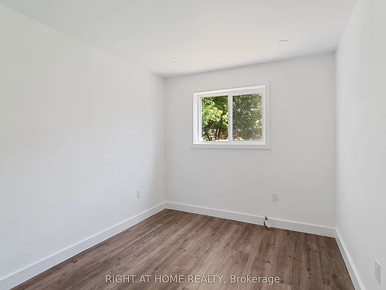 578 1st St #2 — Photo 11