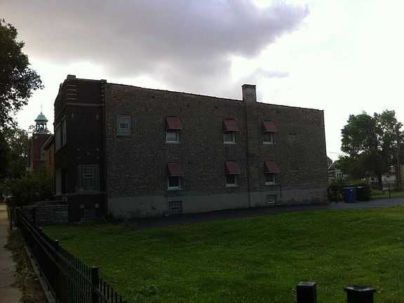 4th image of 2835 W 24th Blvd