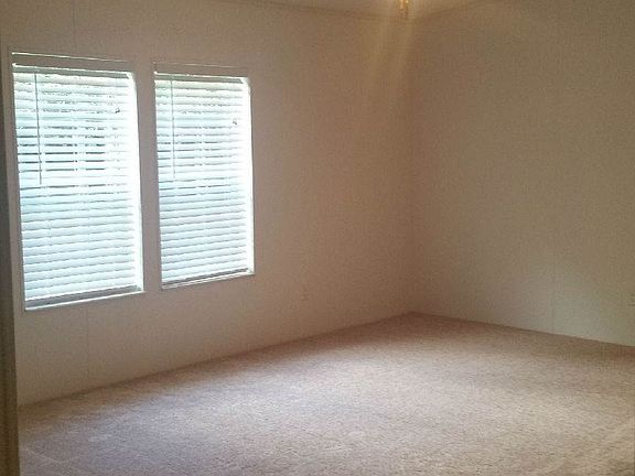 Front Entrance into Family Room