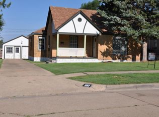 1017 Mary Ellen St, Pampa, TX 79065