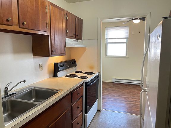 2nd image of 23 S 8th St APT 7