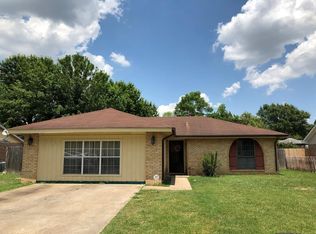 558 Ash Cv, Greenville, MS 38701