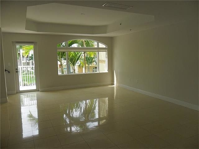 1st image of 2753 NE 184th Way
