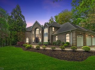 54 Mohawk Ave, Norwood Boro, NJ 07648