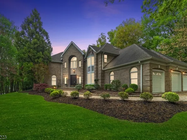 54 Mohawk Ave, Norwood Boro, NJ 07648