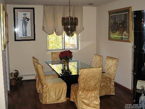 4th image of 140 Bedell St