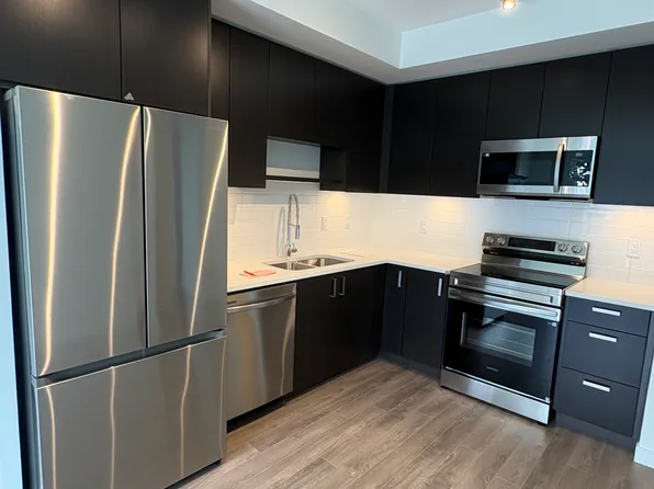 15735 85th Ave, Surrey, BC
