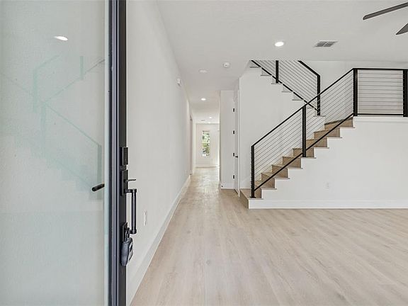 5th image of 1515 E 27TH AVENUE