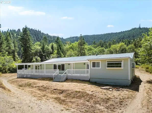 181 Oak Hollow Ln, Riddle, OR 97469
