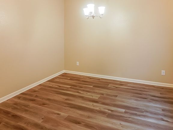 5th image of 8751 Sunrise Canter Dr
