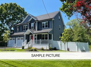 12 Ivy Ln, Burlington, MA 01803