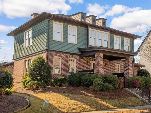 2074 Greenside Way, Hoover, AL 35226