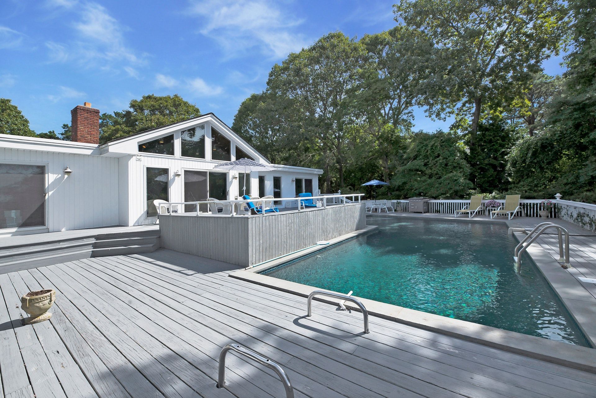 53 Grant Blvd, Hampton Bays, NY 11946 Out East