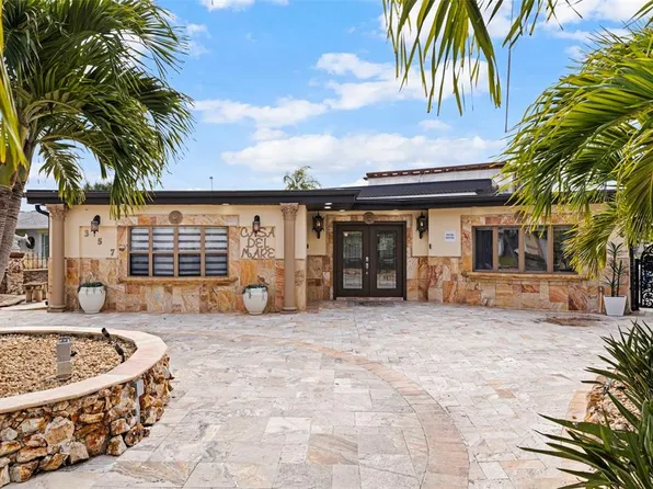 357 La Hacienda Dr, Indian Rocks Beach, FL 33785