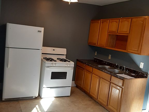5th image of 1317 Elam St APT 3