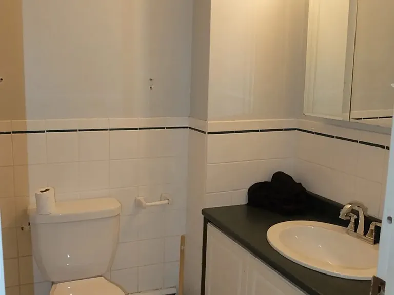 45 Riverdale Ave #B — Photo 9