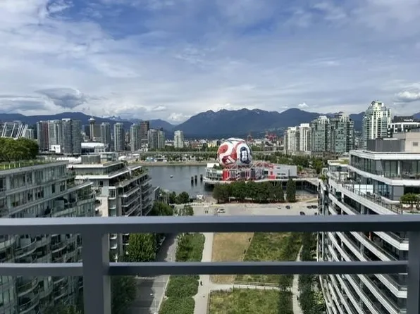 1708 Ontario St #1606, Vancouver, BC V5T 0J7