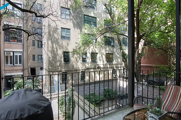 Rented by FirstService Realty (legacy) | media 31