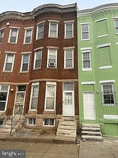 1st image of 1016 E North Ave