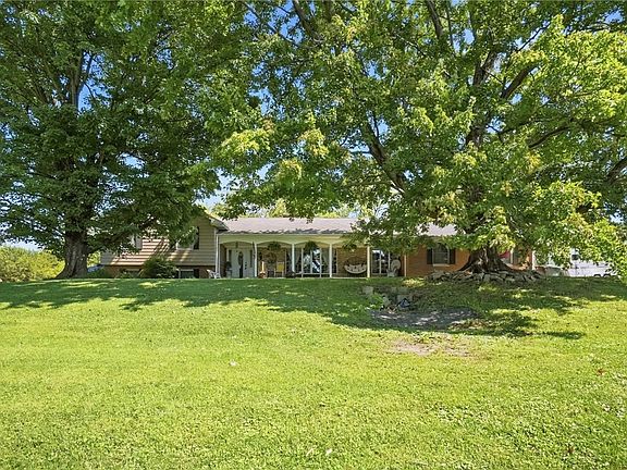 3rd image of 6272 Hendrickson Rd