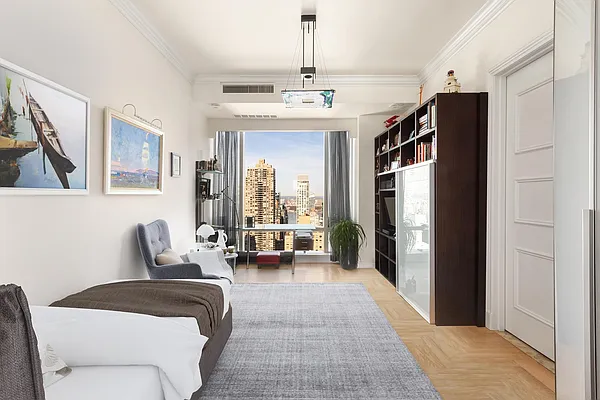 Sold by Ostrov Realty Group | media 8