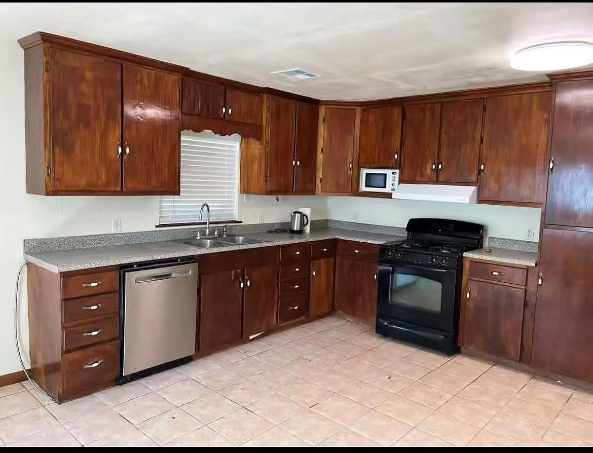 1 bed, 1.0 bath, 704 sqft, $799 — Photo 1