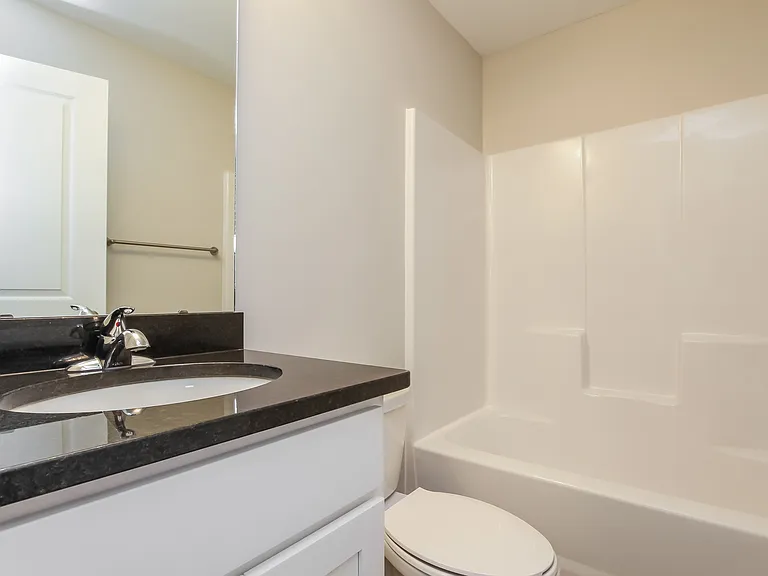 1427 Melrose St — Photo 13