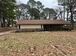 2 Shady Lane Dr, Conway, AR 72034