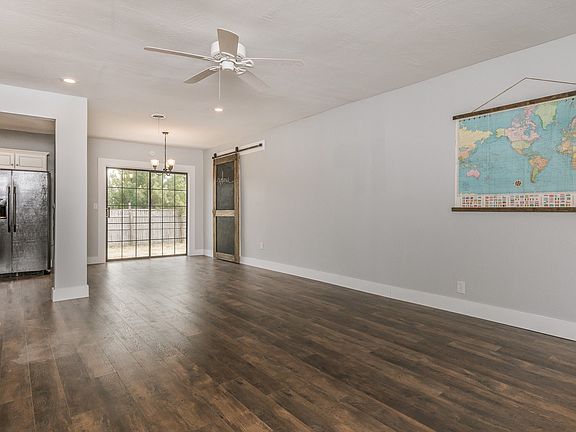 3rd image of 3801 Tierra Blanca Dr