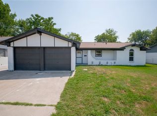 224 Southway Dr, Everman, TX 76140