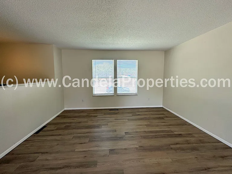 3703 Montebello Dr — Photo 4