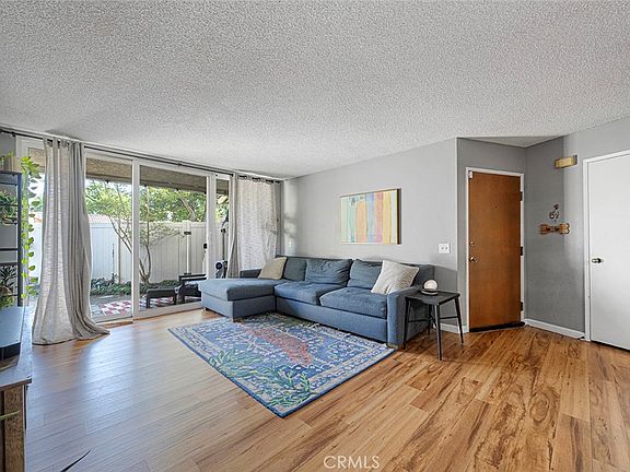 2nd image of 75 Country Mile Rd