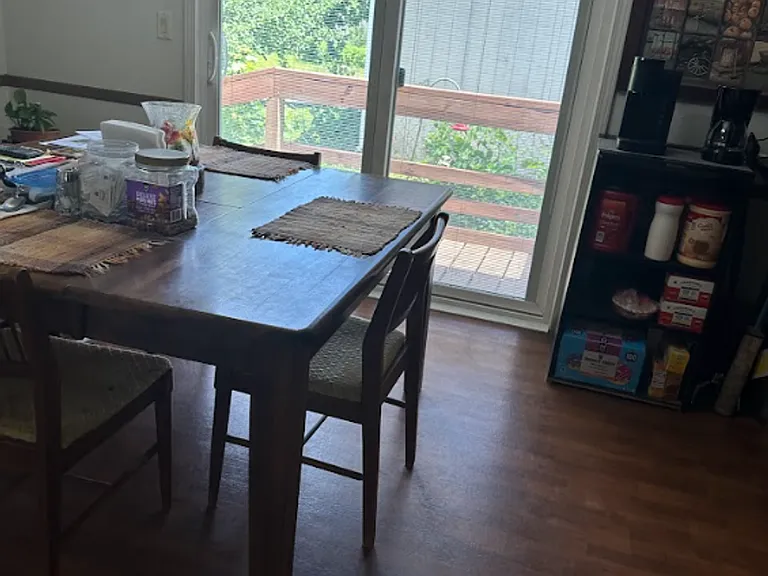 424 Lincoln Ave — Photo 2