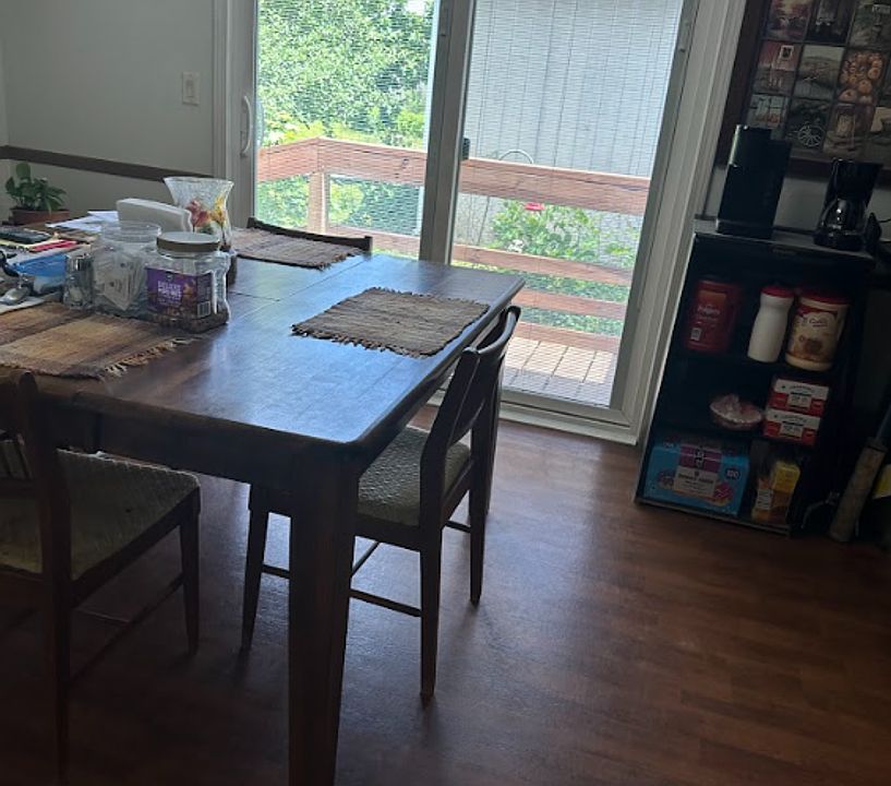 2nd image of 424 Lincoln Ave