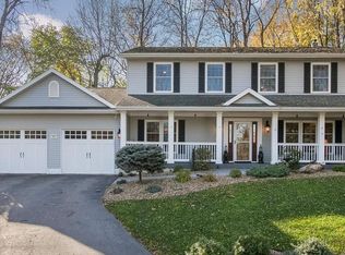 422 Hobbit Dr SE, Cedar Rapids, IA 52403