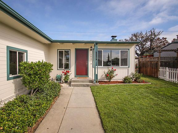 4th image of 1617 Maxine Ave