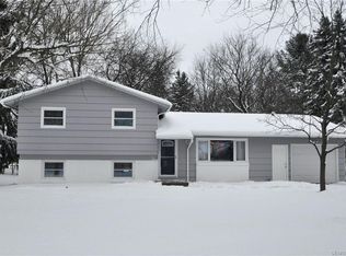 5 Elmford Rd, Rochester, NY 14606