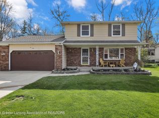 1040 Chris J Dr, Lansing, MI
