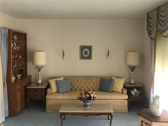 5th image of 3603 East Ave
