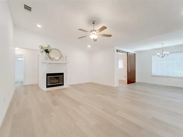 12815 Carrera Dr — Photo 6