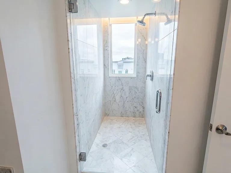 244 Biscayne Blvd #2608 — Photo 7