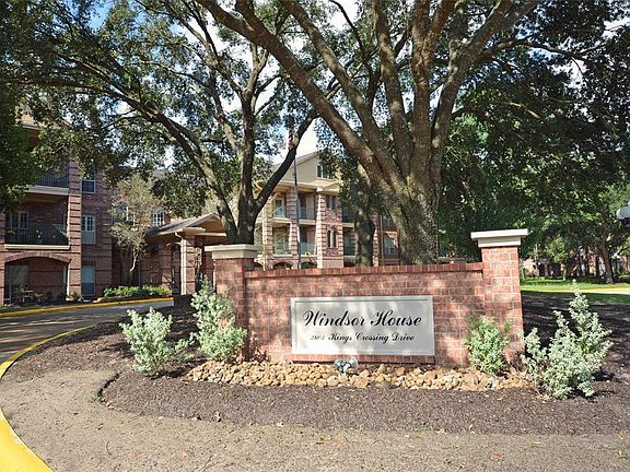 2nd image of 2803 Kings Crossing Dr APT 120