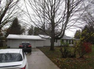 9410 Peck Rd, Greenville, MI